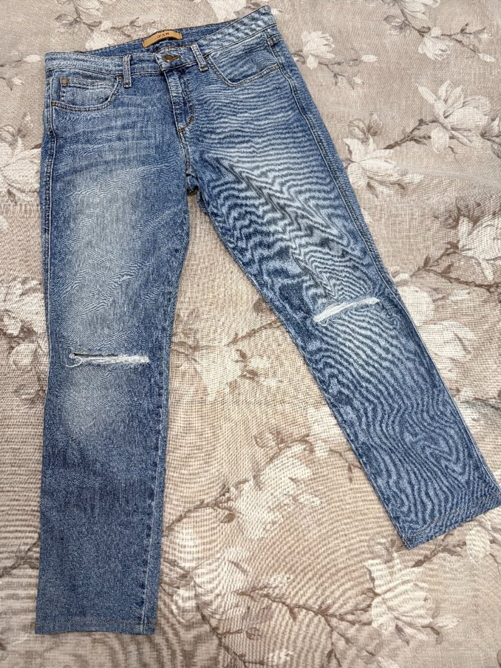 Women’s Distressed Straight-Leg Jeans - Blue